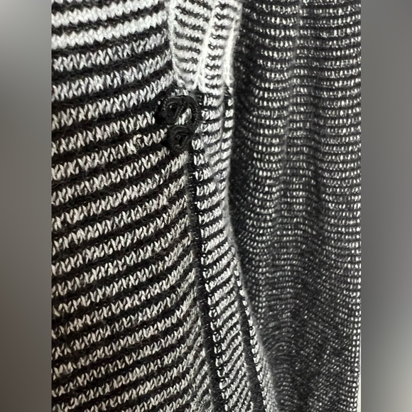 Nic + Zoe Trust Me White Black Striped Swing Cardigan Mid Length Cotton Size S - Picture 4 of 10